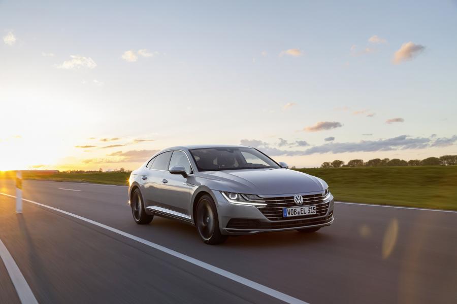  Volkswagen Arteon Elegance 2017 года  (WW) (фото 19 из 70)